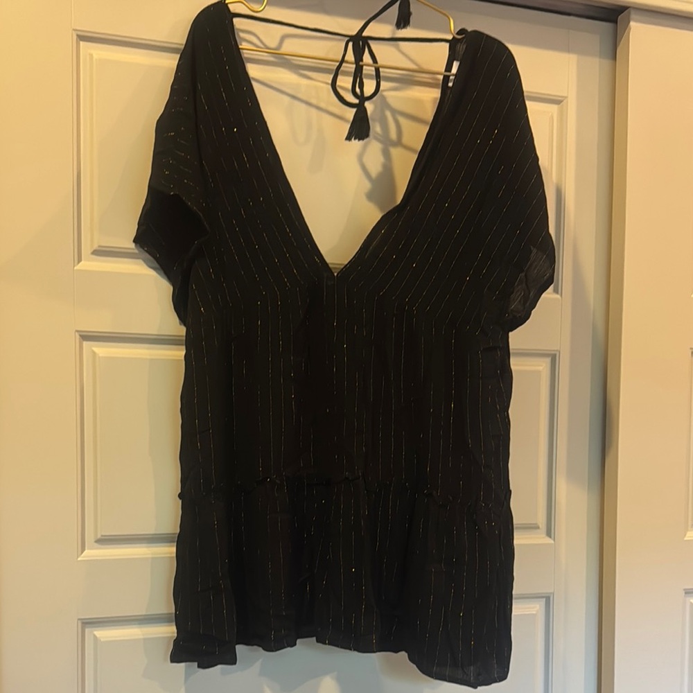 Black & Gold V-Neck Women's Cover Up - Size L - NWT